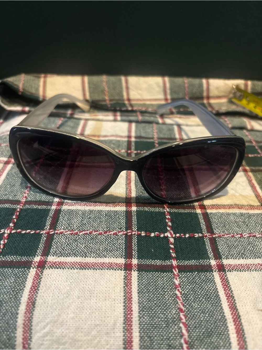 Women’s Black Fashion Sunglasses